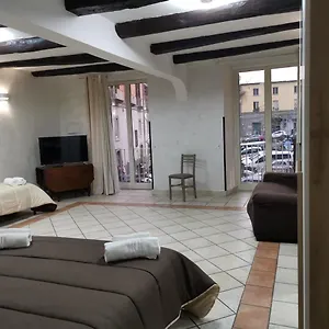 Napoli Affittacamere Bed & Breakfast